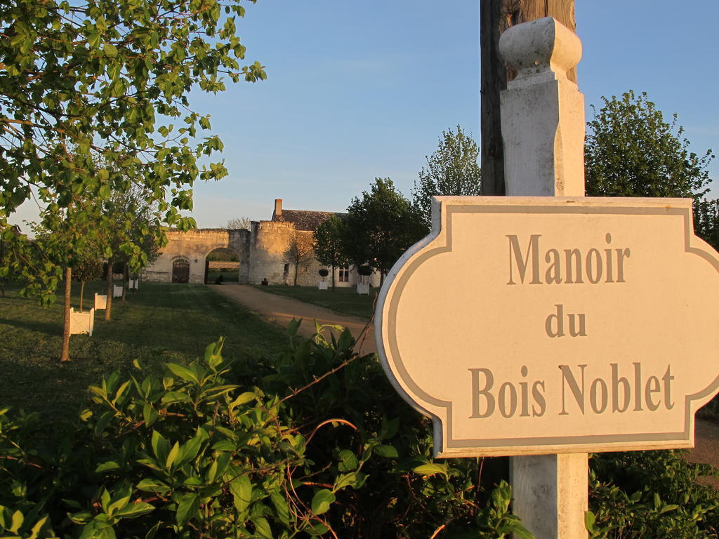 Manoir Du Bois Noblet Bed & Breakfast Louerre Luaran gambar