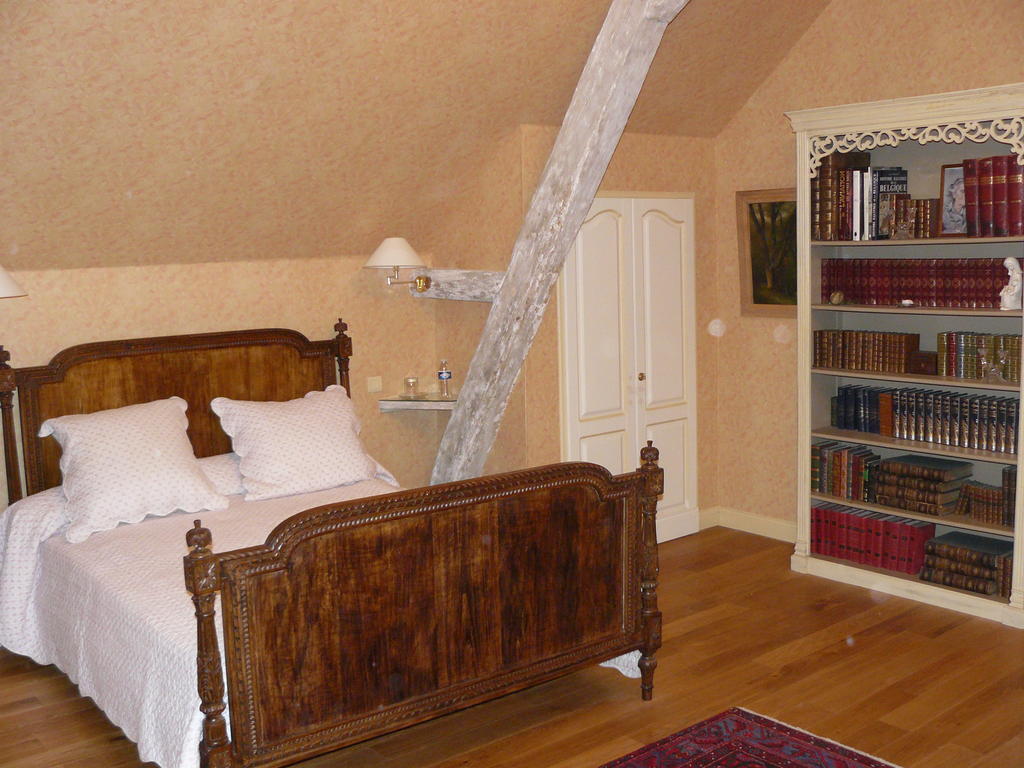 Manoir Du Bois Noblet Bed & Breakfast Louerre Bilik gambar